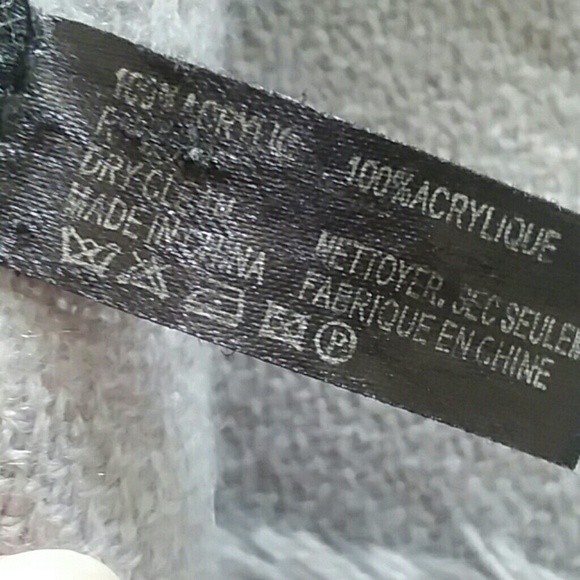 Blanket Scarf - Picture 4 of 5